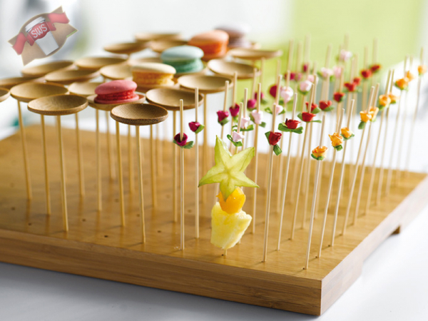 Block aus Bambus für 120 Stäbchen 120 Löcher 300x250 Fingerfood (1 Stk.)